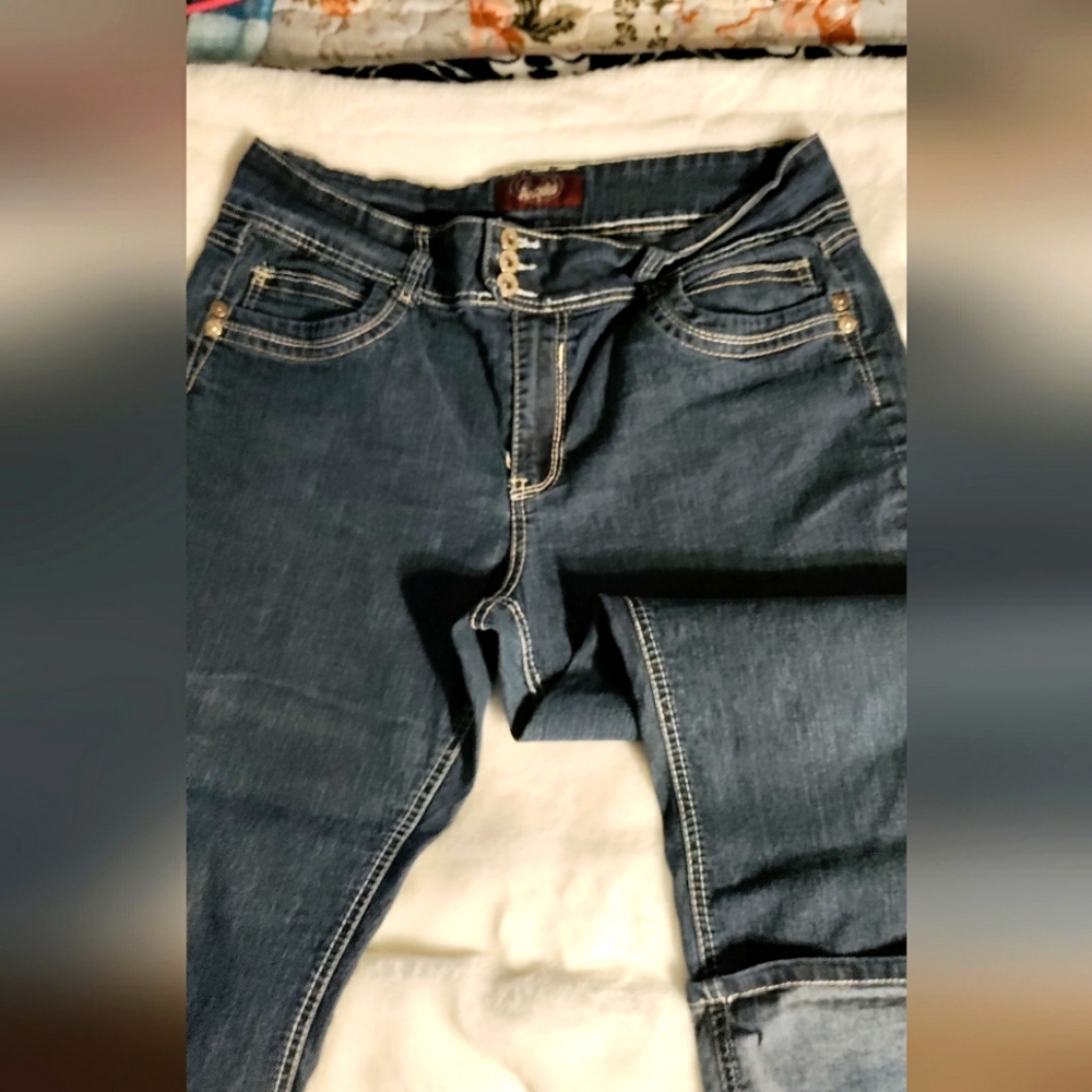 Women's Jean Capris, Size 16, Excellent condition!